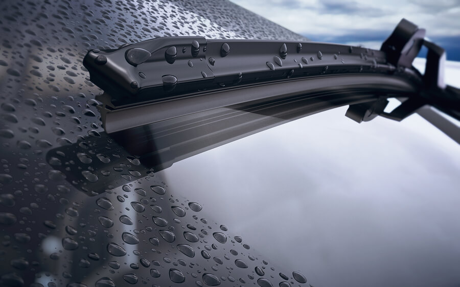 Life Hacks: Windshield Wiper Cleaning JAN92020windshield-cleaning